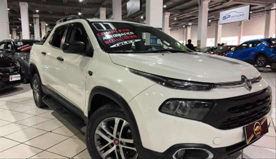 FIAT-TORO-2016