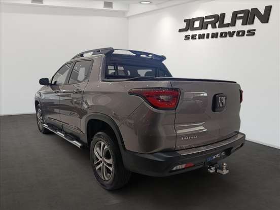FIAT-TORO-2.0 16V TURBO DIESEL FREEDOM 4WD AT9 FIAT-TORO-2019
