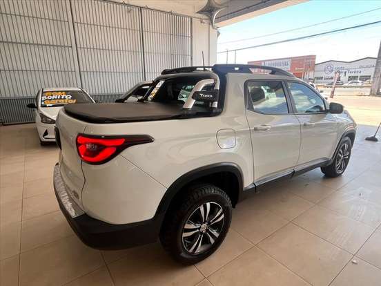 FIAT-TORO-2021