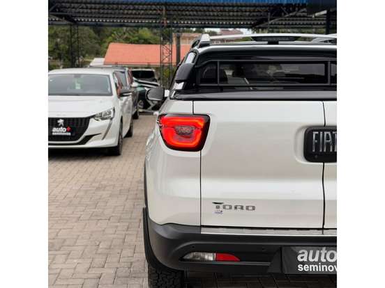 FIAT-TORO-2.0 16V TURBO DIESEL RANCH 4WD AT9 FIAT-TORO-2022