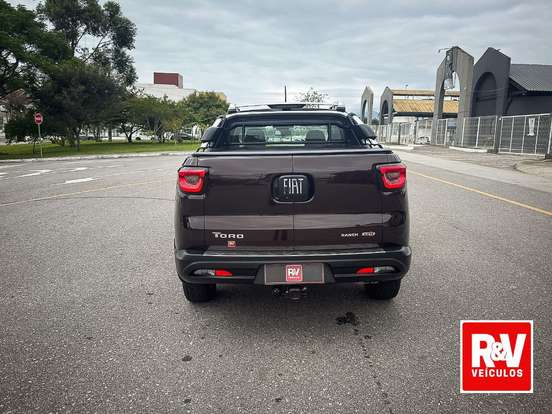 FIAT-TORO-2.0 16V TURBO DIESEL RANCH 4WD AT9 FIAT-TORO-2021
