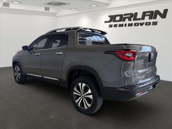FIAT-TORO-2023