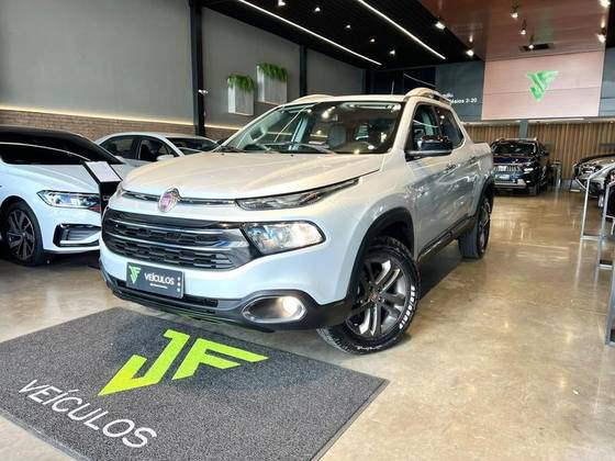FIAT TORO 2.0 16V TURBO DIESEL VOLCANO 4WD AT9