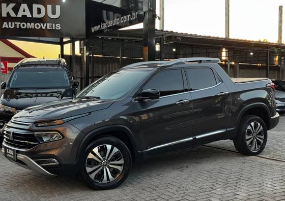 FIAT TORO 2.0 16V TURBO DIESEL VOLCANO 4WD AT9
