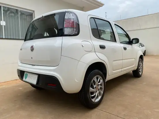 FIAT-UNO-2021