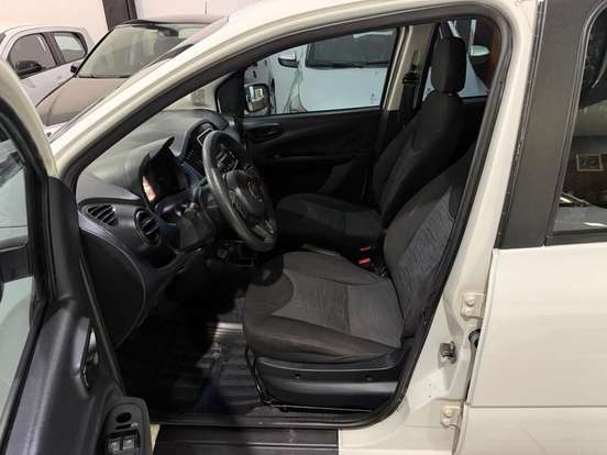 FIAT-UNO-2016