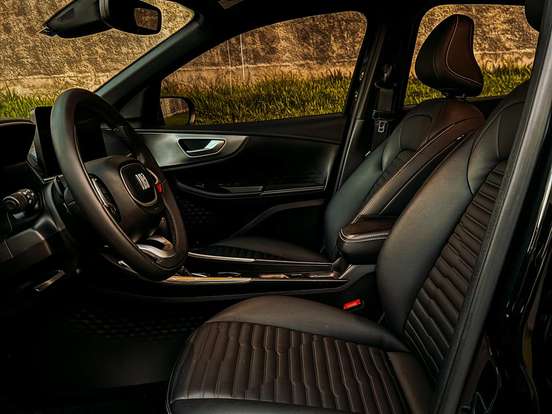 FIAT-FASTBACK-1.0 TURBO 200 HYBRID IMPETUS CVT FIAT-FASTBACK-2025