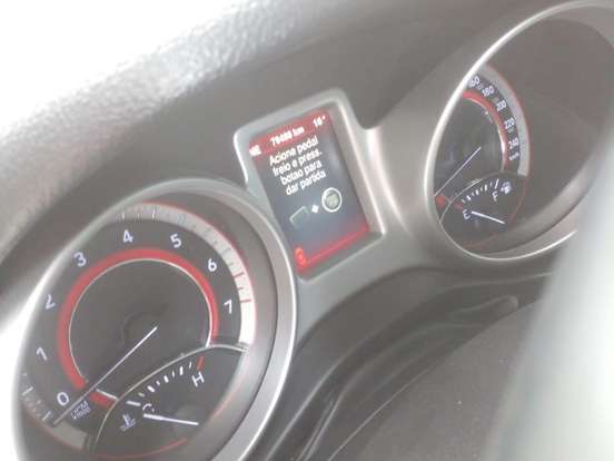 FIAT-FREEMONT-2.4 PRECISION 16V GASOLINA 4P AUTOMÁTICO FIAT-FREEMONT-2014