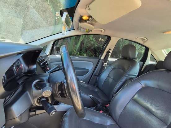 FIAT-LINEA-1.8 ABSOLUTE 16V FLEX 4P AUTOMATIZADO FIAT-LINEA-2014