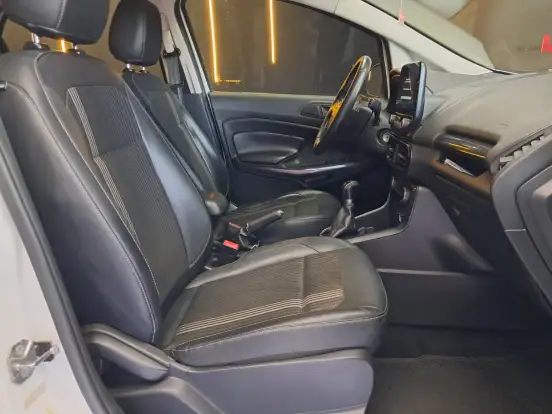 FORD-ECOSPORT-2017