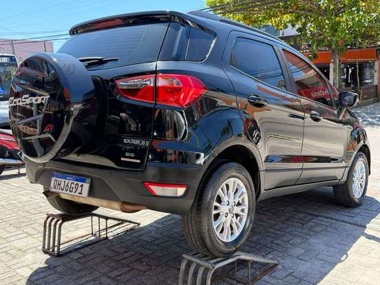 FORD-ECOSPORT-2014