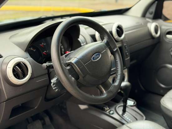 FORD-ECOSPORT-2010