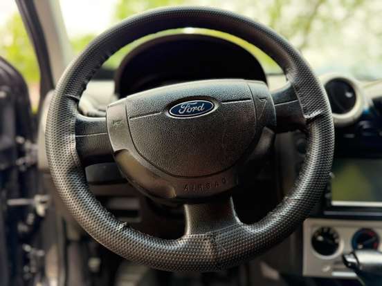 FORD-ECOSPORT-2010