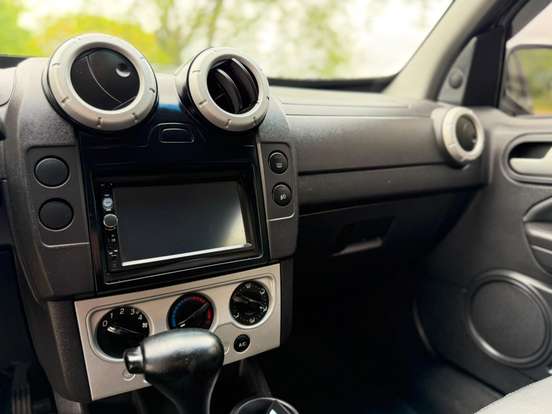 FORD-ECOSPORT-2010