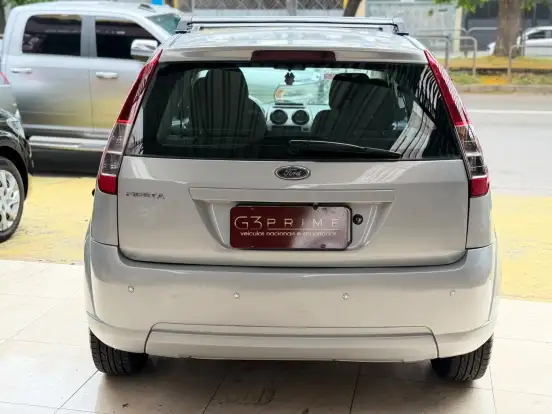 FORD-FIESTA-2008