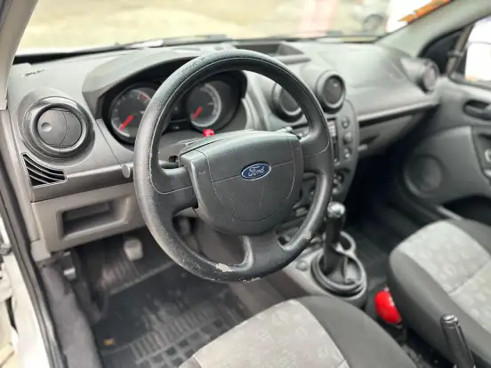 FORD-FIESTA-2011