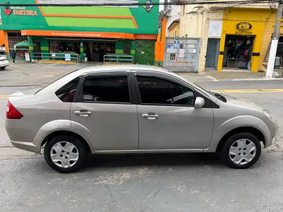 FORD-FIESTA-2006
