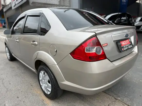 FORD-FIESTA-2006