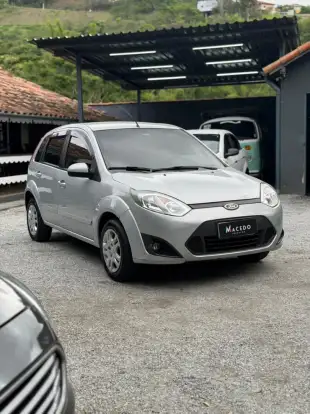 FORD-FIESTA-2014