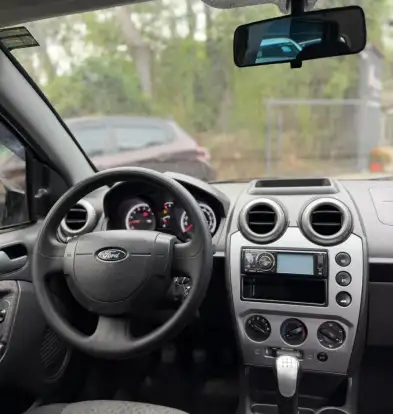 FORD-FIESTA-2014