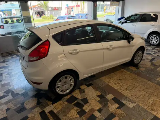 FORD-FIESTA-2013