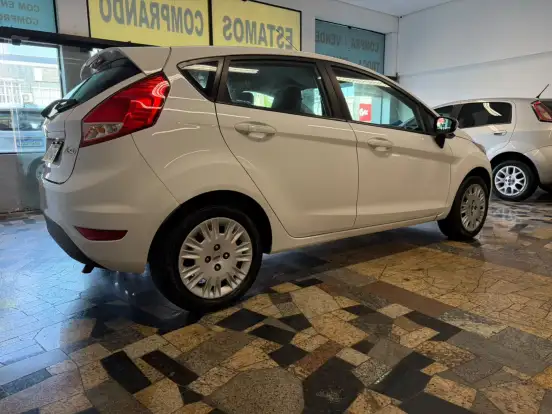 FORD-FIESTA-2013