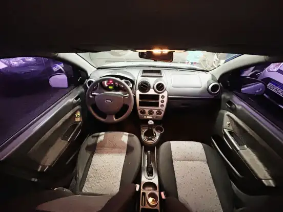 FORD-FIESTA-2012