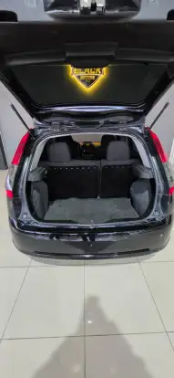 FORD-FIESTA-2011