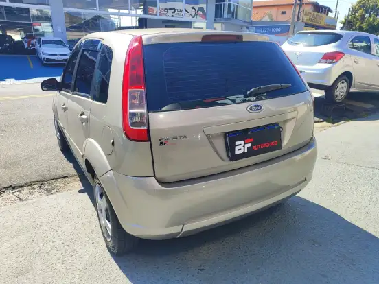 FORD-FIESTA-2009