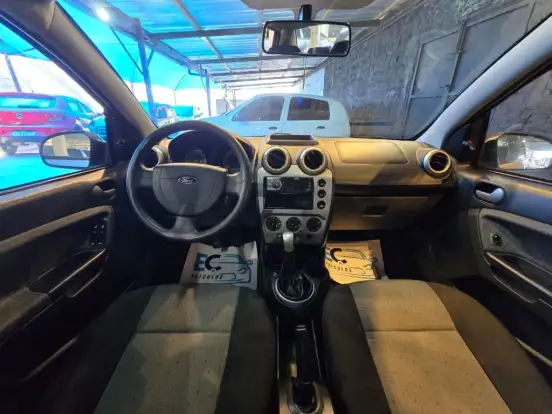 FORD-FIESTA-2012