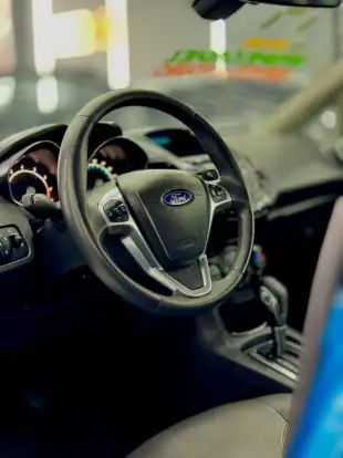 FORD-FIESTA-2014