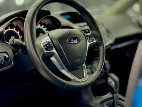 FORD-FIESTA-1.6 TITANIUM HATCH 16V FLEX 4P AUTOMÁTICO FORD-FIESTA-2014