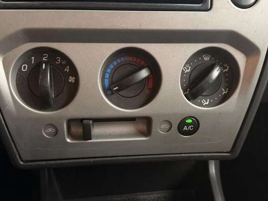 FORD-FIESTA-2007