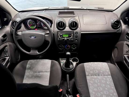 FORD-FIESTA-2012