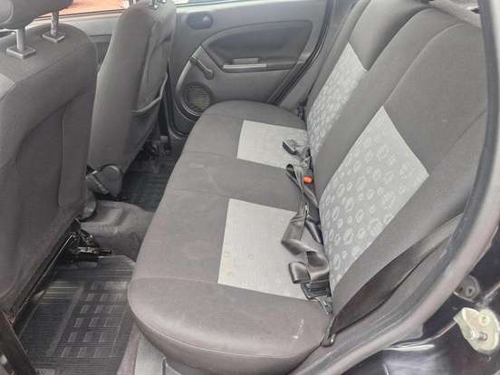 FORD-FIESTA-2011