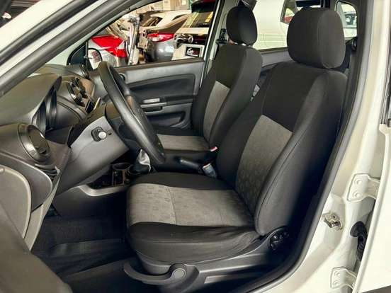 FORD-FIESTA-2013