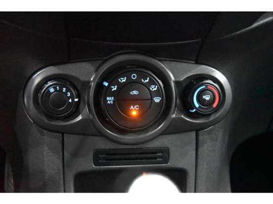 FORD-FIESTA-1.5 S HATCH 16V FLEX 4P MANUAL FORD-FIESTA-2015