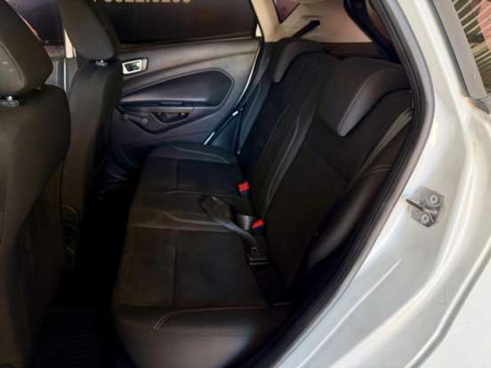 FORD-FIESTA-2013