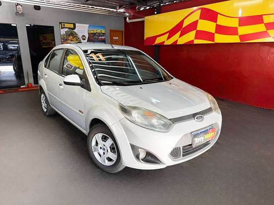 FORD-FIESTA-2011