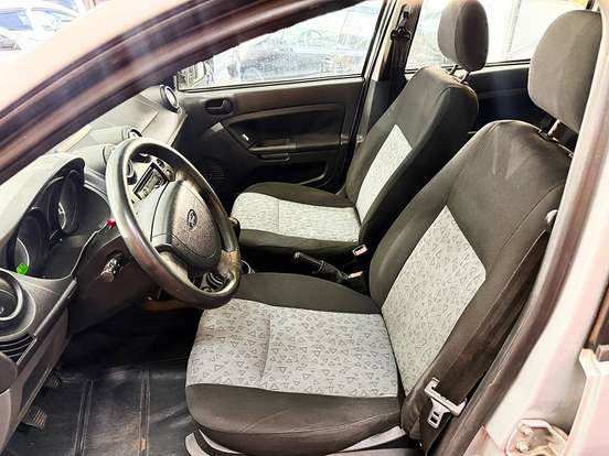 FORD-FIESTA-2011