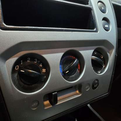 FORD-FIESTA-2013