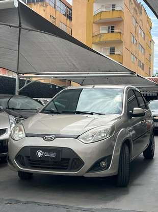 FORD-FIESTA-2013