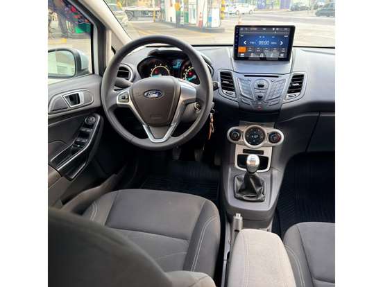 FORD-FIESTA-2013
