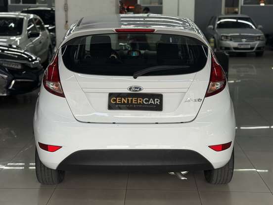 FORD-FIESTA-1.6 SE PLUS DIRECT HATCH 16V FLEX 4P POWERSHIFT FORD-FIESTA-2017