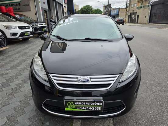 FORD-FIESTA-2010