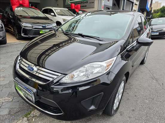 FORD-FIESTA-2010