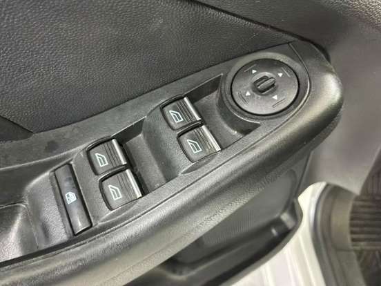 FORD-FIESTA-1.6 TI-VCT FLEX SEL POWERSHIFT FORD-FIESTA-2018