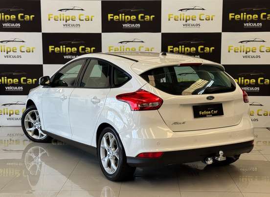 FORD-FOCUS-2016