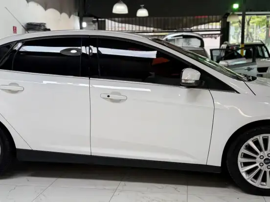FORD-FOCUS-2.0 TITANIUM PLUS 16V FLEX 4P POWERSHIFT FORD-FOCUS-2016