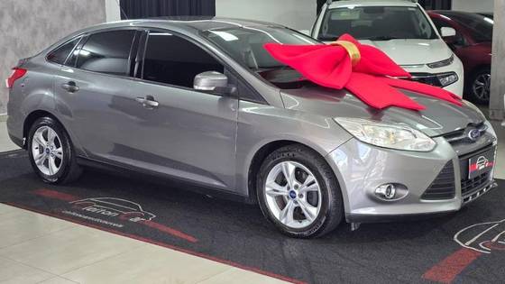 FORD FOCUS 2.0 SE 16V FLEX 4P POWERSHIFT